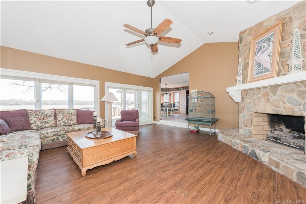 3912 Sandy Point Road, Unit 14 York, SC 29745 - Photo 7 of 36 Gallery Image 7