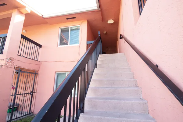 $2,150 | 2020 Northwest 119th Street, Unit 1121, Miami, FL 33167