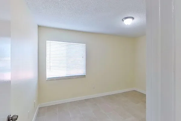 $2,150 | 2020 Northwest 119th Street, Unit 1121, Miami, FL 33167