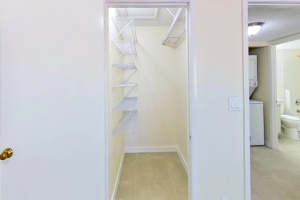 $2,150 | 2020 Northwest 119th Street, Unit 1121, Miami, FL 33167