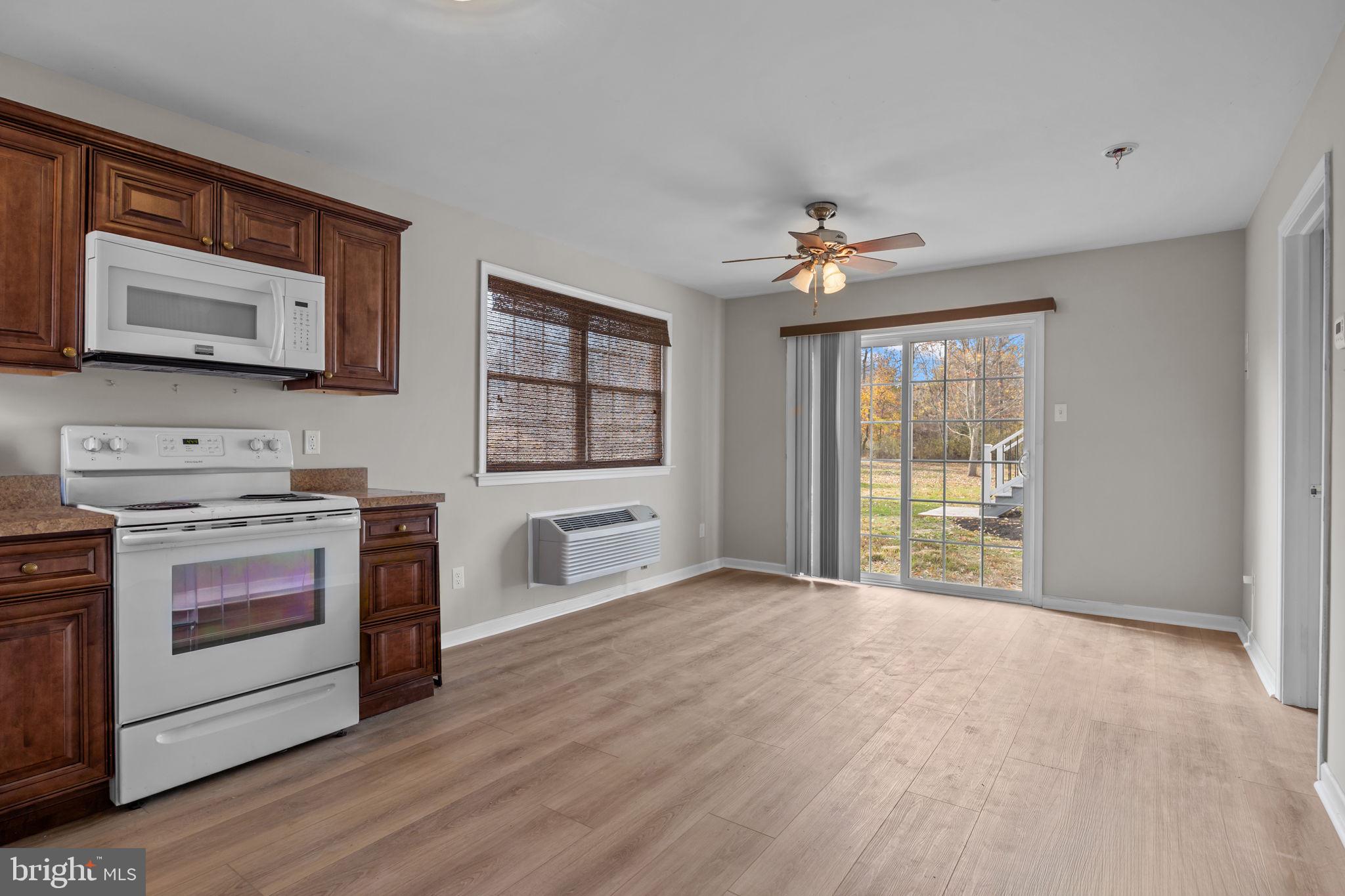 271 Stoopville Road Newtown, PA 18940 - Photo 4 of 26