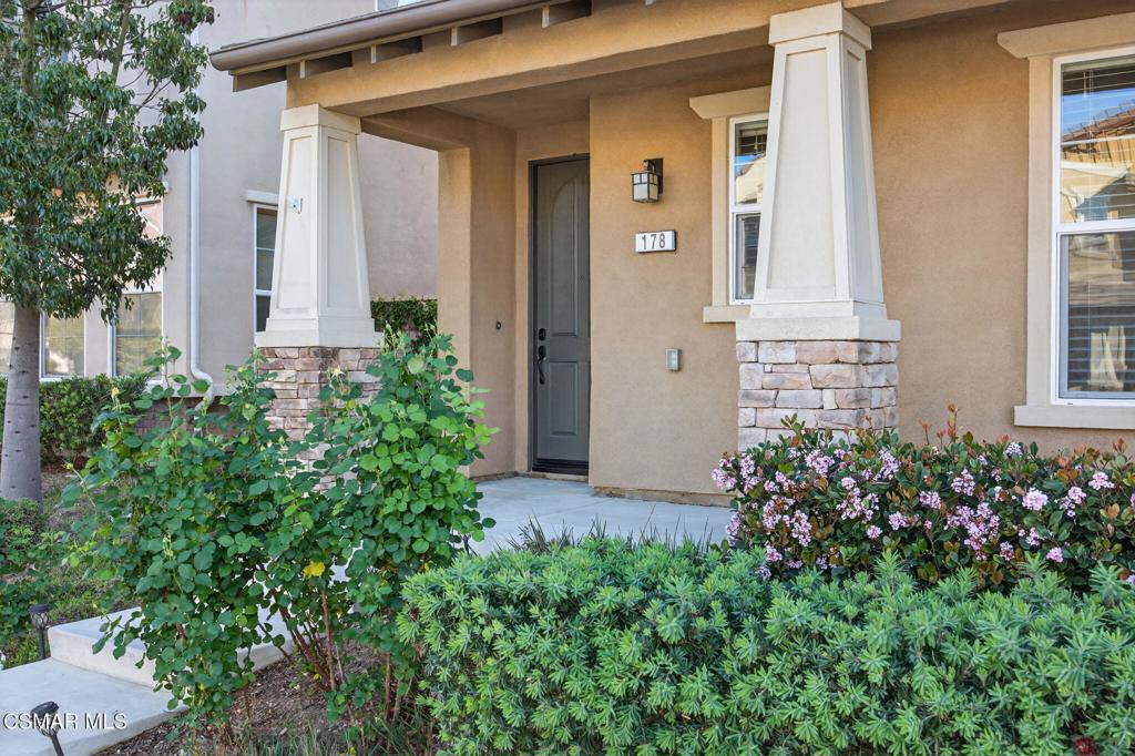 178 Stagetrail Road Camarillo, CA 93010 - Photo 3 of 42