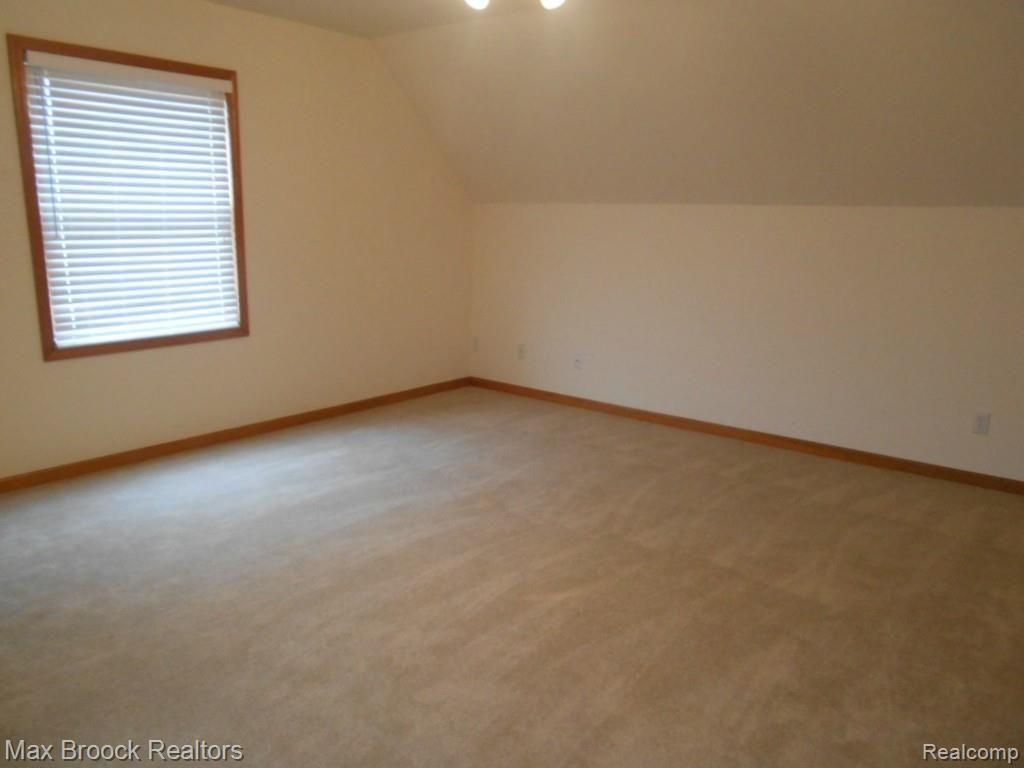 1872 East Hamlin Road Rochester Hills, MI 48307 - Photo 24 of 45