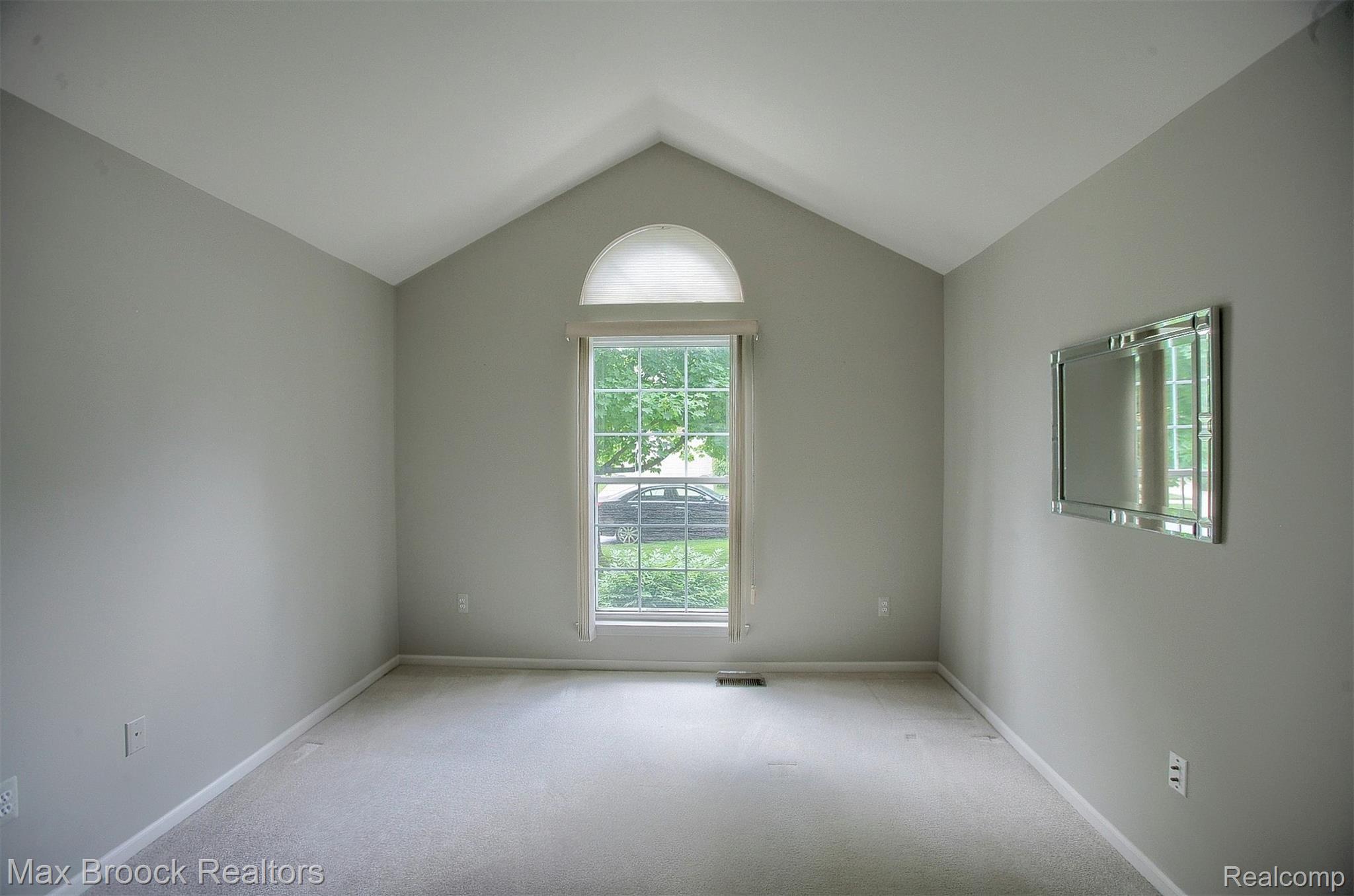 956 Churchill Circle Rochester, MI 48307 - Photo 23 of 30 20-3rd Bedroom.jpg