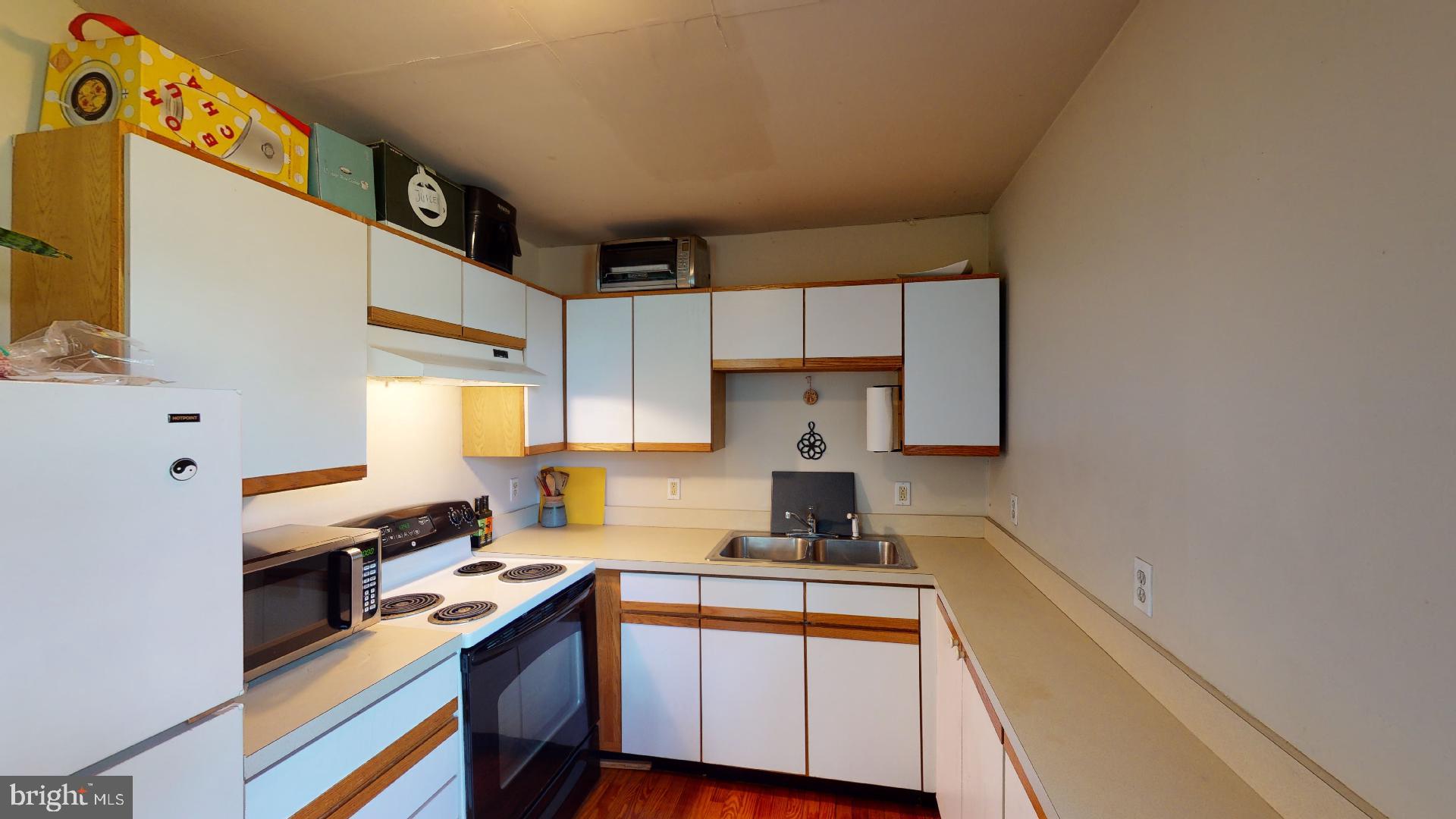 919 Valley Forge Road Phoenixville, PA 19460 - Photo 31 of 40 Unit 2 Kitchen