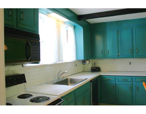 69 Marilyn Road Milton, MA 02186 - Photo 6 of 12 Gallery Image 6