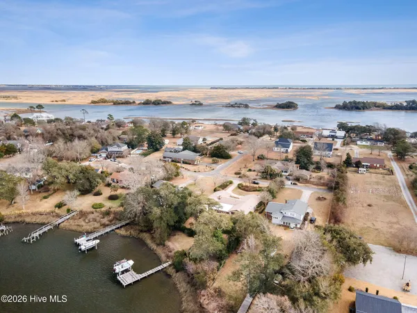 $675,000 | 168 Leslie Drive, Hubert, NC 28539