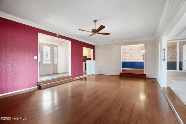 $675,000 | 168 Leslie Drive, Hubert, NC 28539