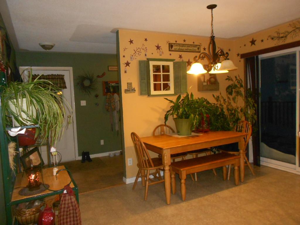 21 High Street Mapleton, ME 04757 - Photo 3 of 11 Dining Area