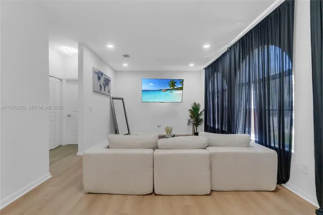 $3,200 | 3529 Northwest 29th Place, Lauderdale Lakes, FL 33311