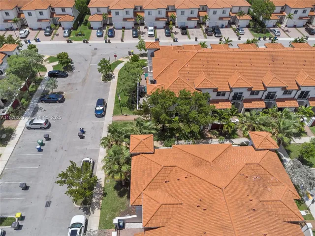 $3,200 | 3529 Northwest 29th Place, Lauderdale Lakes, FL 33311