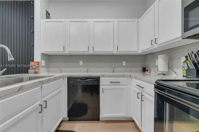 $3,200 | 3529 Northwest 29th Place, Lauderdale Lakes, FL 33311