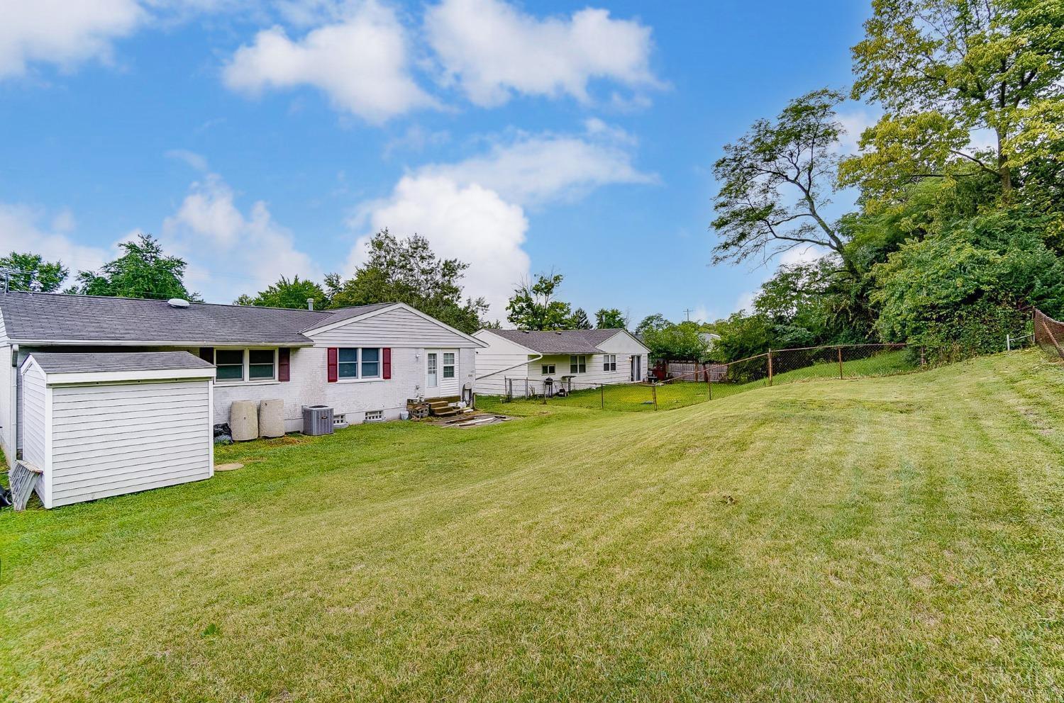 10237 Pottinger Road Cincinnati, OH 45251 - Photo 37 of 41 Gallery Image 37