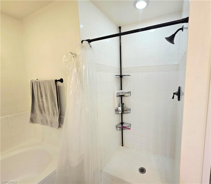 7975 Preserve Circle, Unit 1032 Naples, FL 34119 - Photo 13 of 33