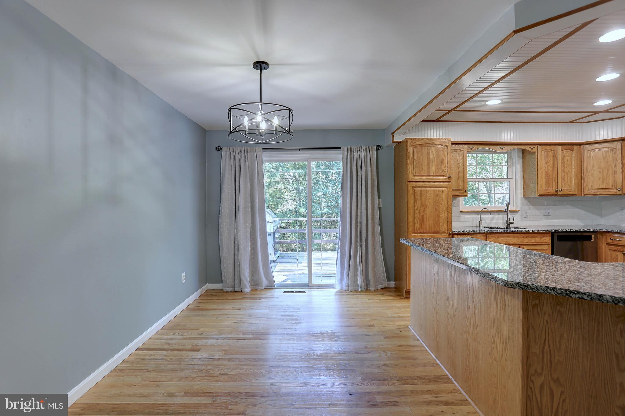 117 Circle Road Pasadena, MD 21122 - Photo 11 of 46 Dining Room