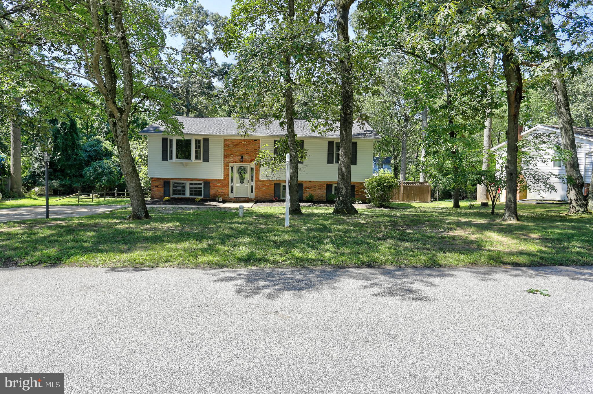 117 Circle Road Pasadena, MD 21122 - Photo 2 of 46 Front View