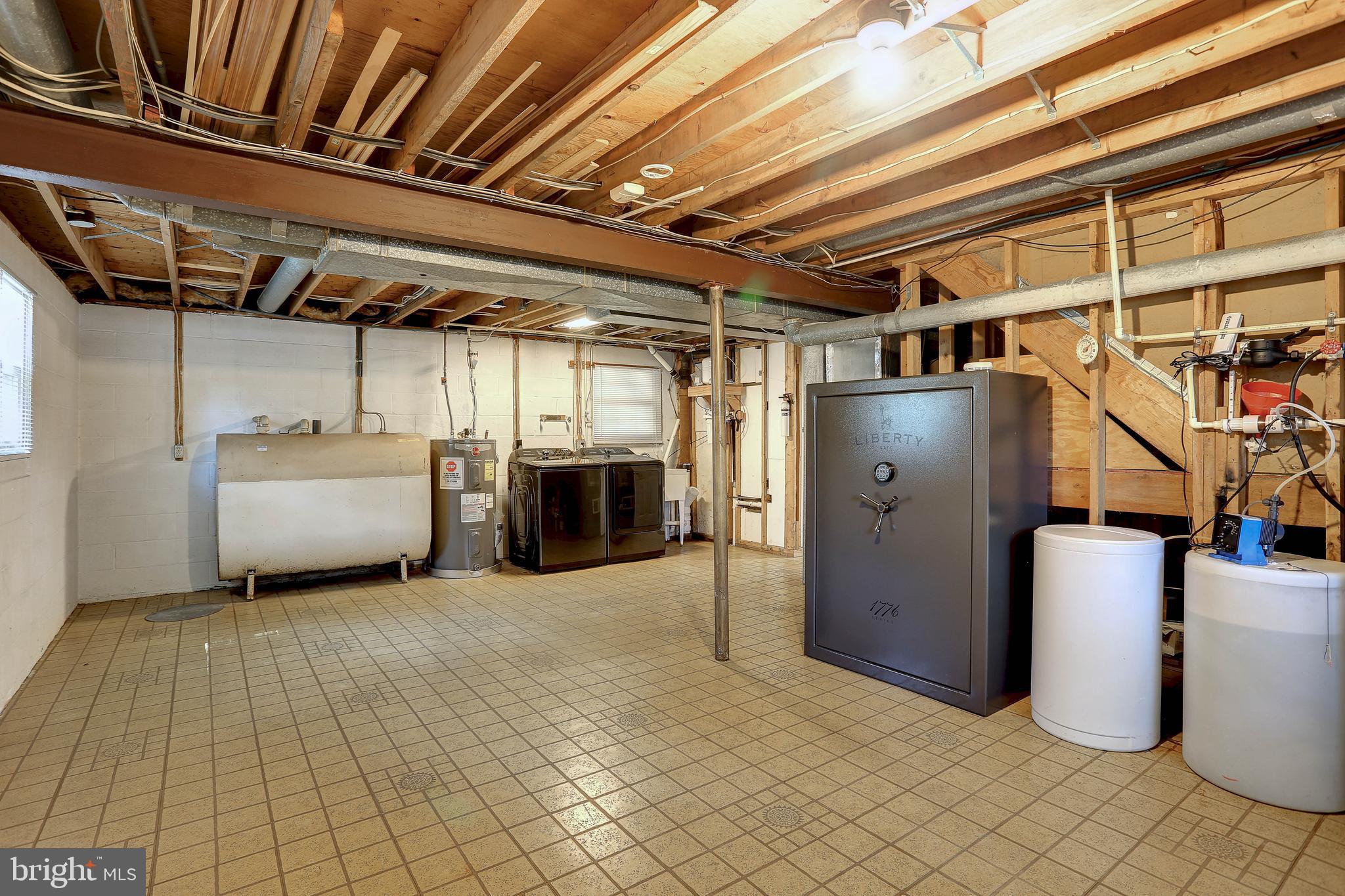 117 Circle Road Pasadena, MD 21122 - Photo 31 of 46 Lower Level Utility Room/Laundry Room/Shop
