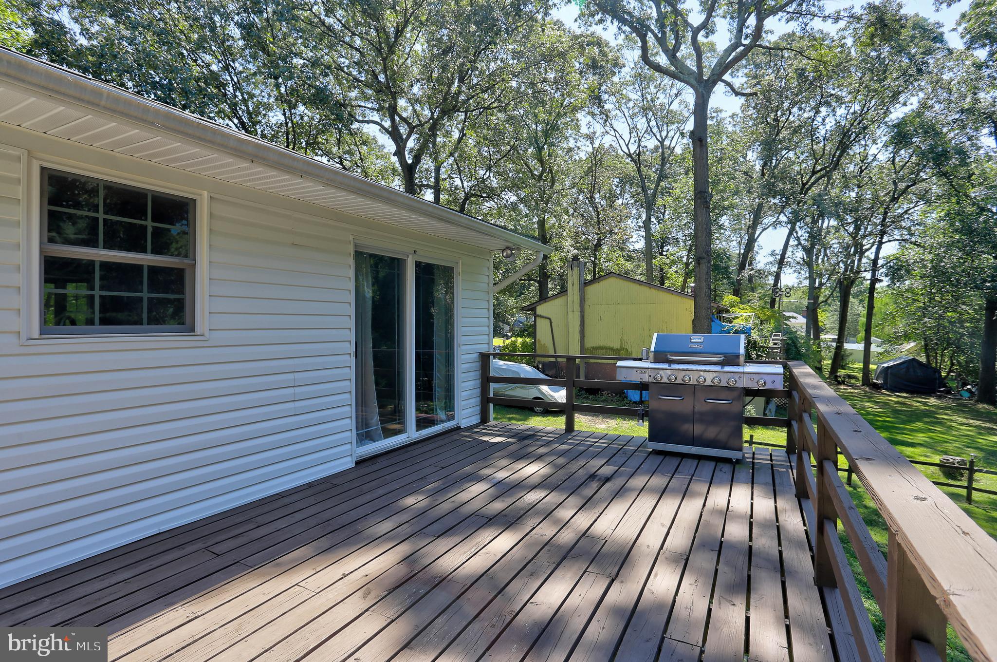 117 Circle Road Pasadena, MD 21122 - Photo 34 of 46 Deck