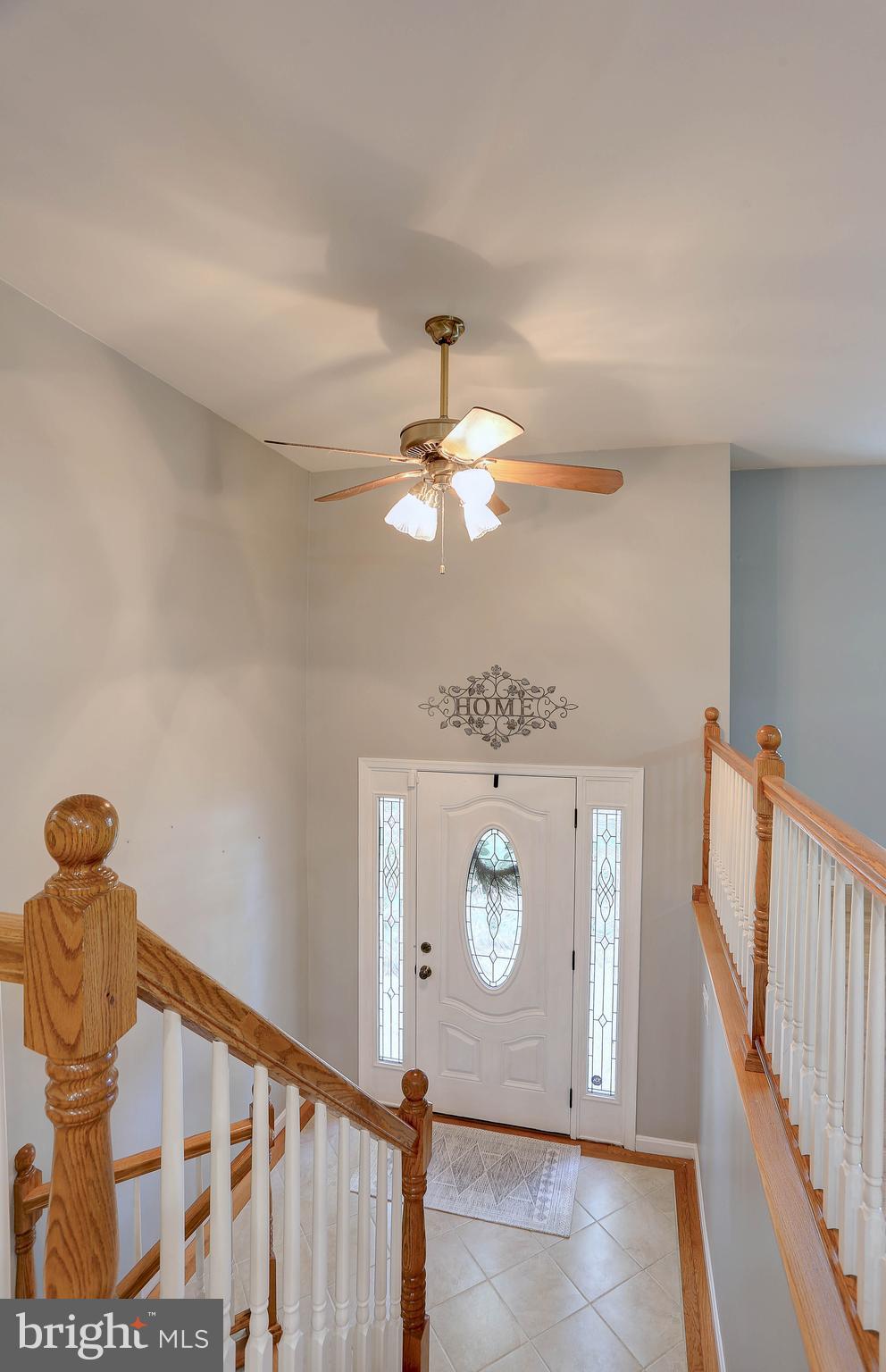 117 Circle Road Pasadena, MD 21122 - Photo 6 of 46 Foyer