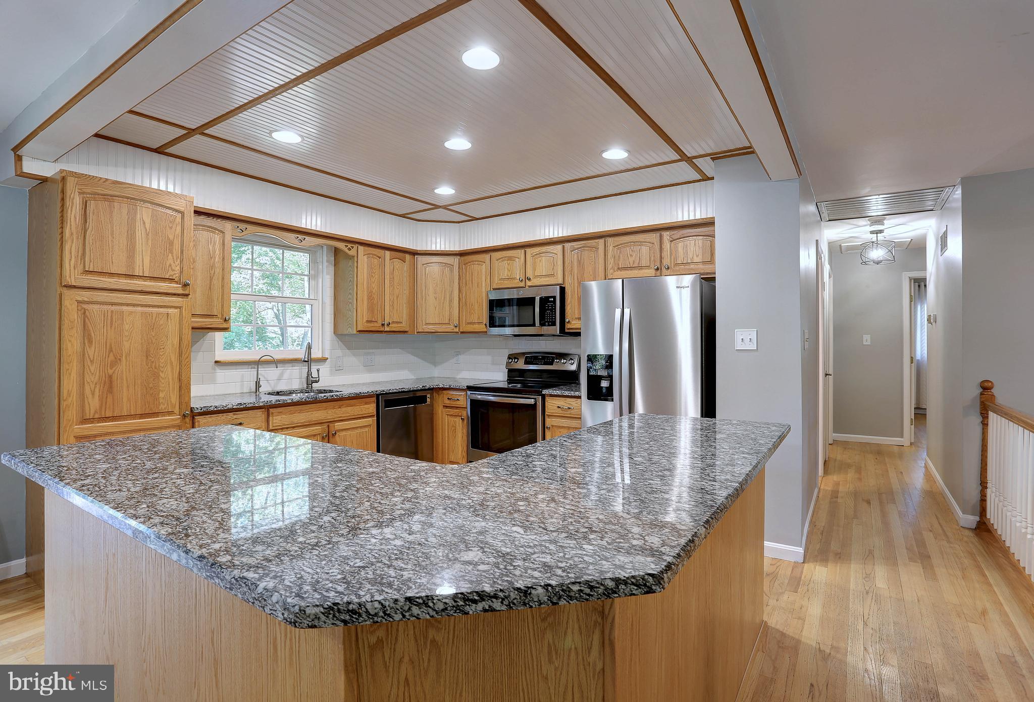 117 Circle Road Pasadena, MD 21122 - Photo 9 of 46 Kitchen/Island