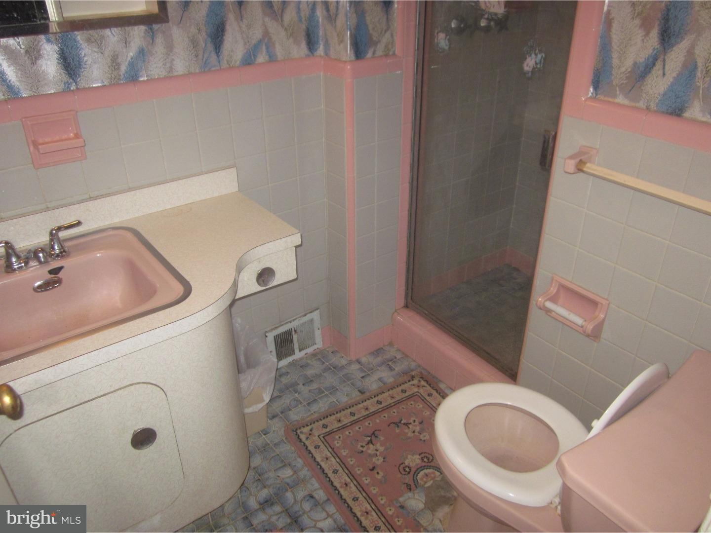 8919 Blue Grass Road Philadelphia, PA 19152 - Photo 8 of 12 Master Bathroom