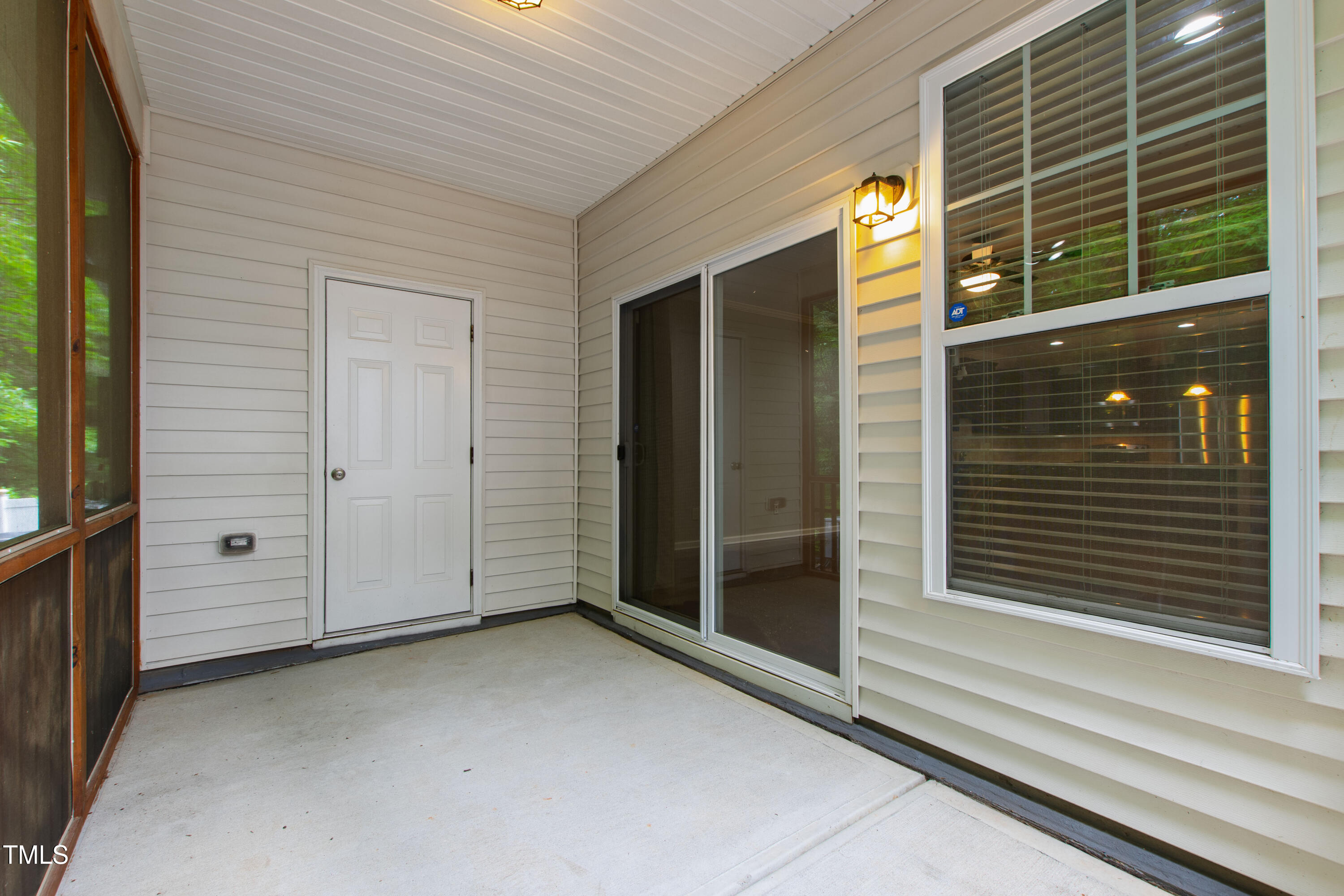 1231 Silver Beach Way Raleigh, NC 27606 - Photo 10 of 31 Silver (44)