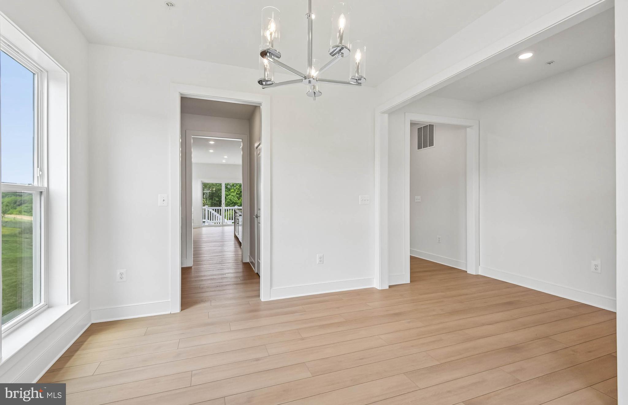 22521 Sculpin Brk Road Boyds, MD 20841 - Photo 5 of 58 Dining Room - Actual Home