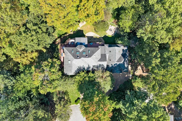 $1,750,000 | 211 Paddington Court, Lynchburg, VA 24503