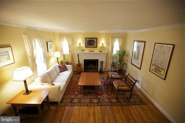 3513 Nimitz Road Kensington, MD 20895 - Photo 12 of 30 Living Room