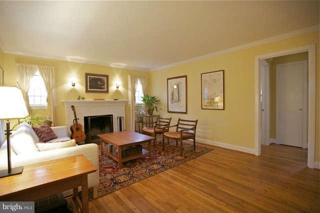 3513 Nimitz Road Kensington, MD 20895 - Photo 7 of 30 Living Room