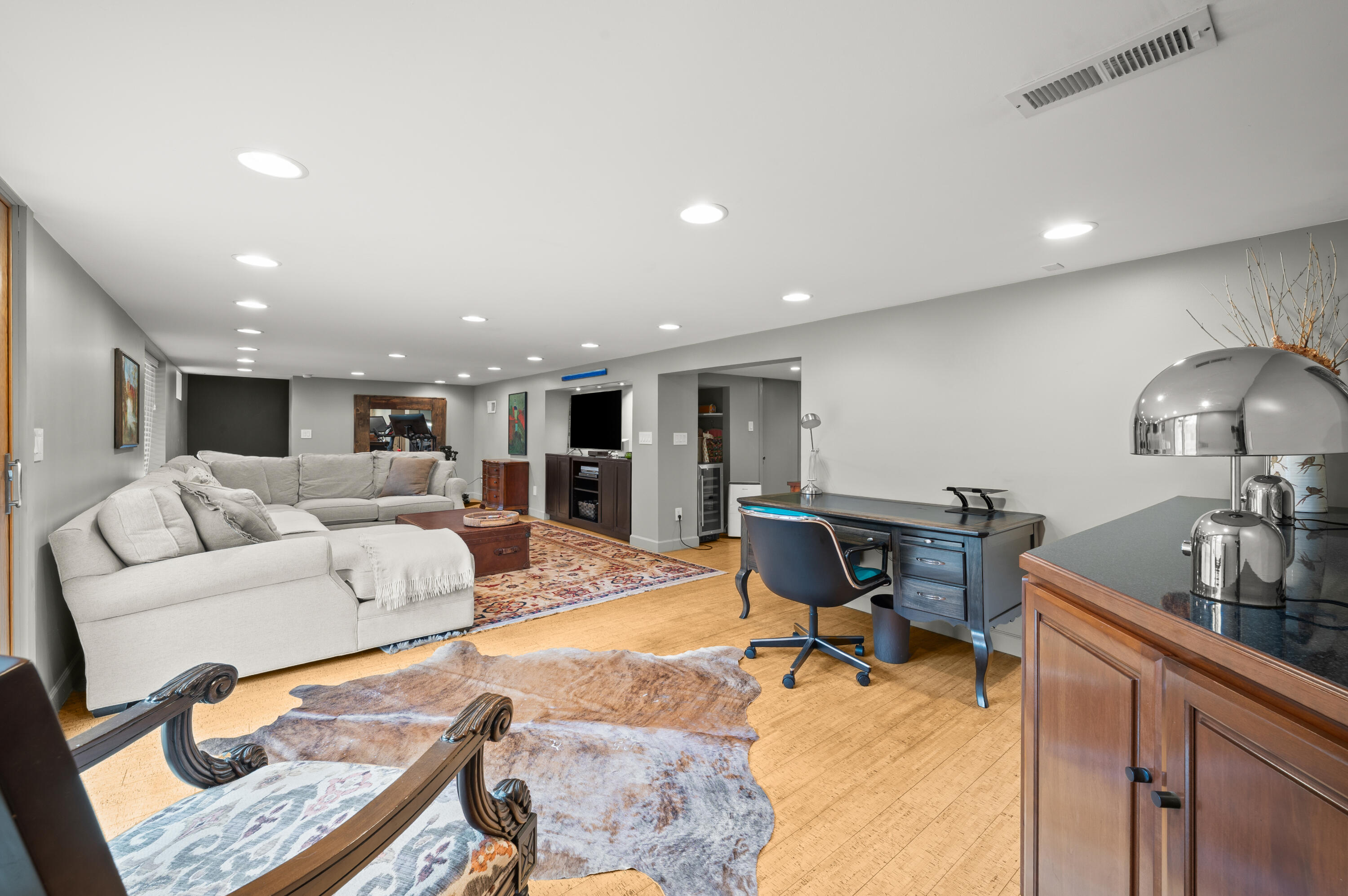2301 South State Street St. Joseph, MI 49085 - Photo 53 of 70 54DSC_2056