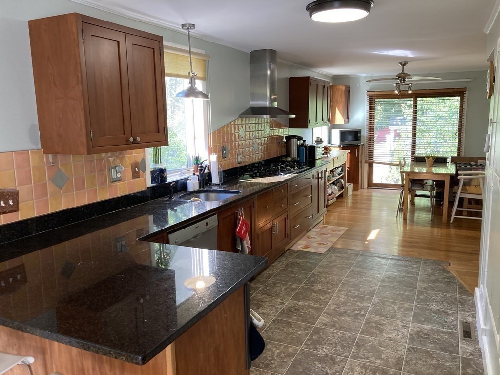 14 Center Hill Road Kingston, MA 02364 - Photo 7 of 17 Gallery Image 7