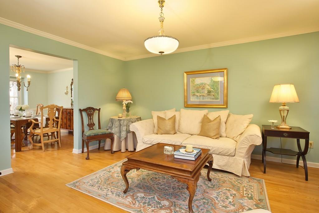 31 Gavins Pond Road Sharon, MA 02067 - Photo 4 of 35 Gallery Image 4