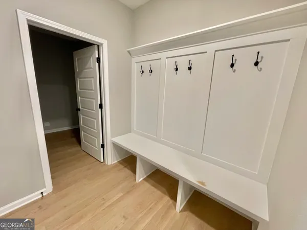a view of an empty walk in closet