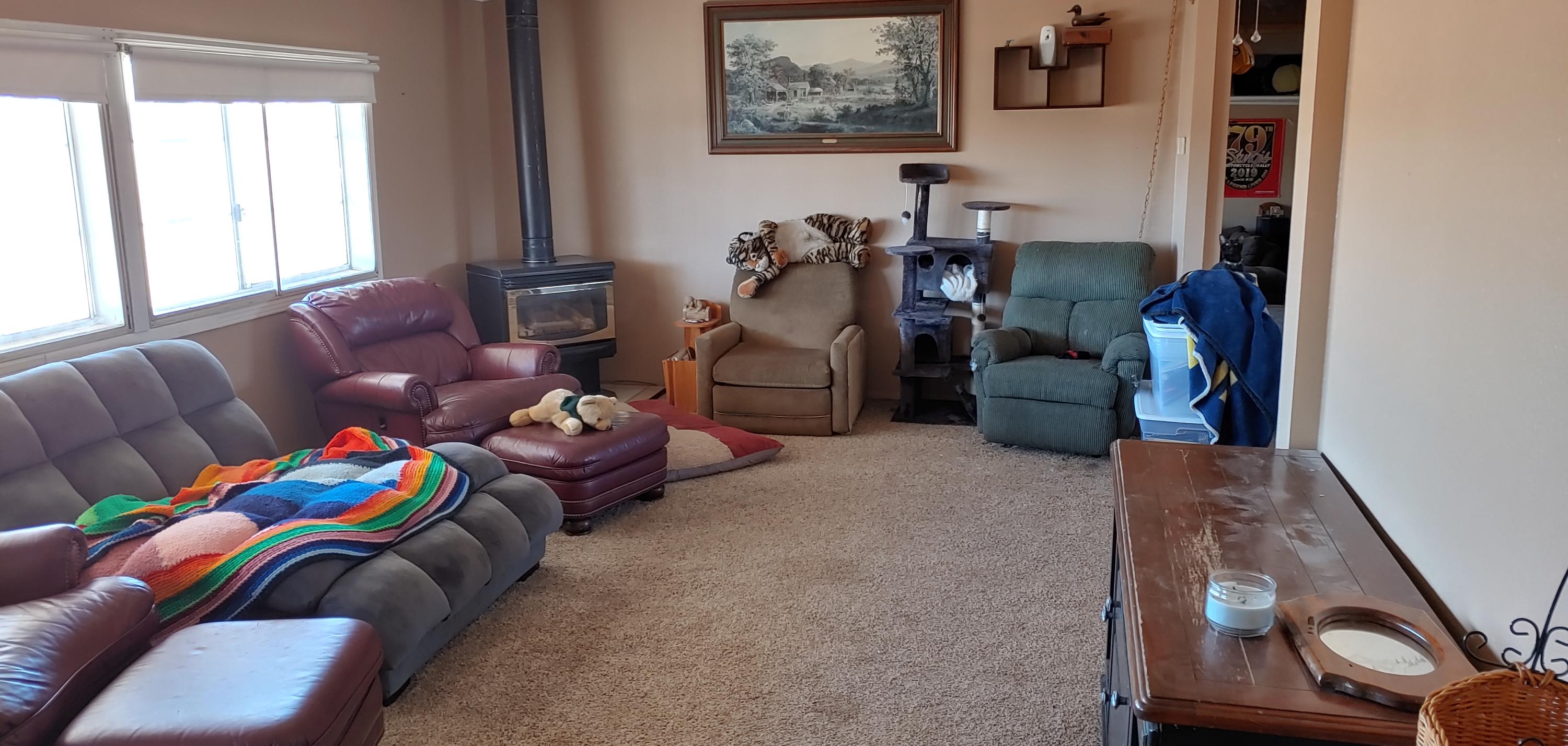 14984 Southwest Quail Road Terrebonne, OR 97760 - Photo 20 of 28 LIVING RM
