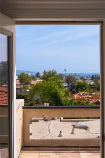 $1,999,999 | 818 North Juanita Avenue, Unit B, Redondo Beach, CA 90277