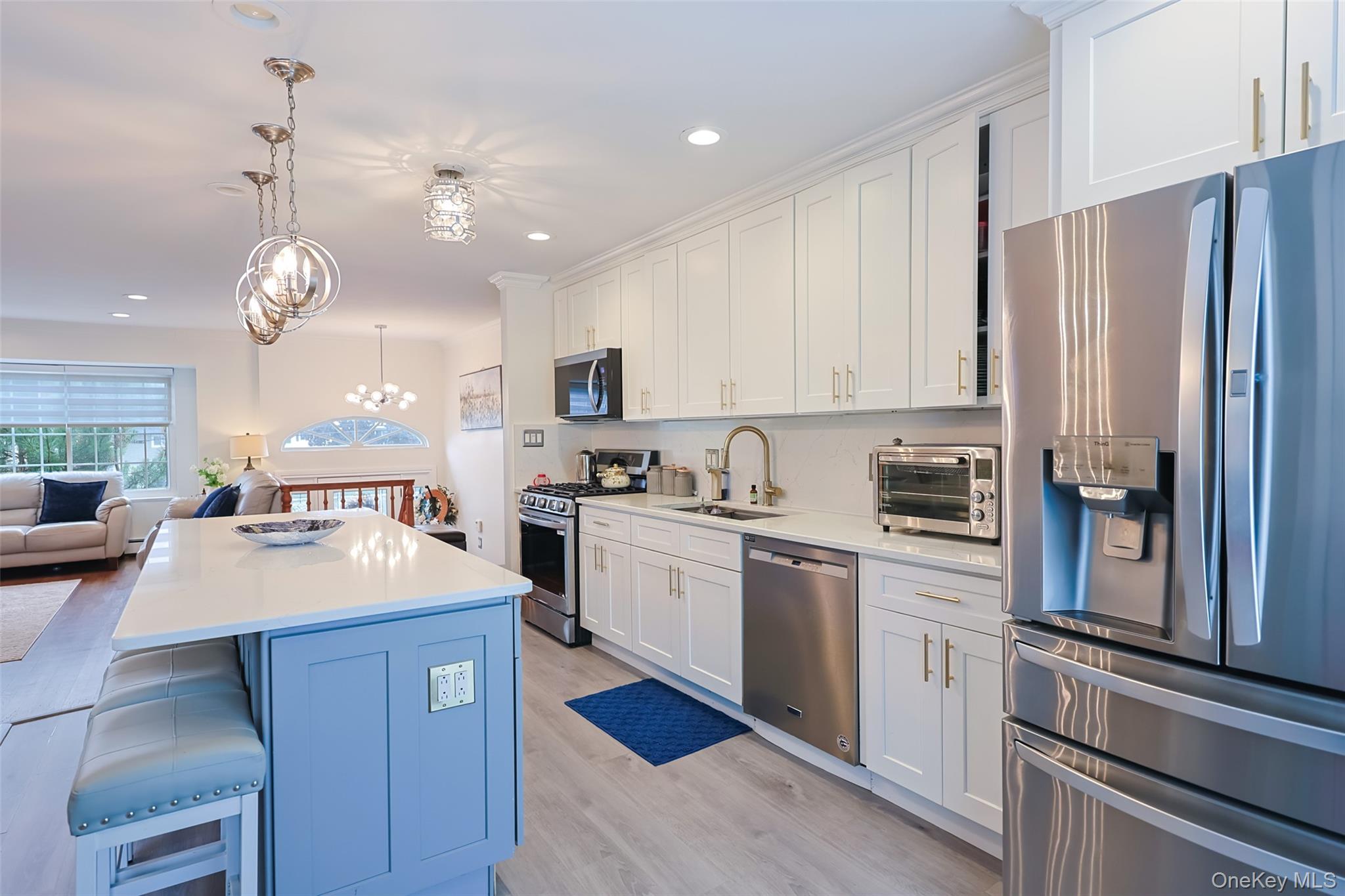 46 Convent Road Syosset, NY 11791 - Photo 18 of 42 Gallery Image 18