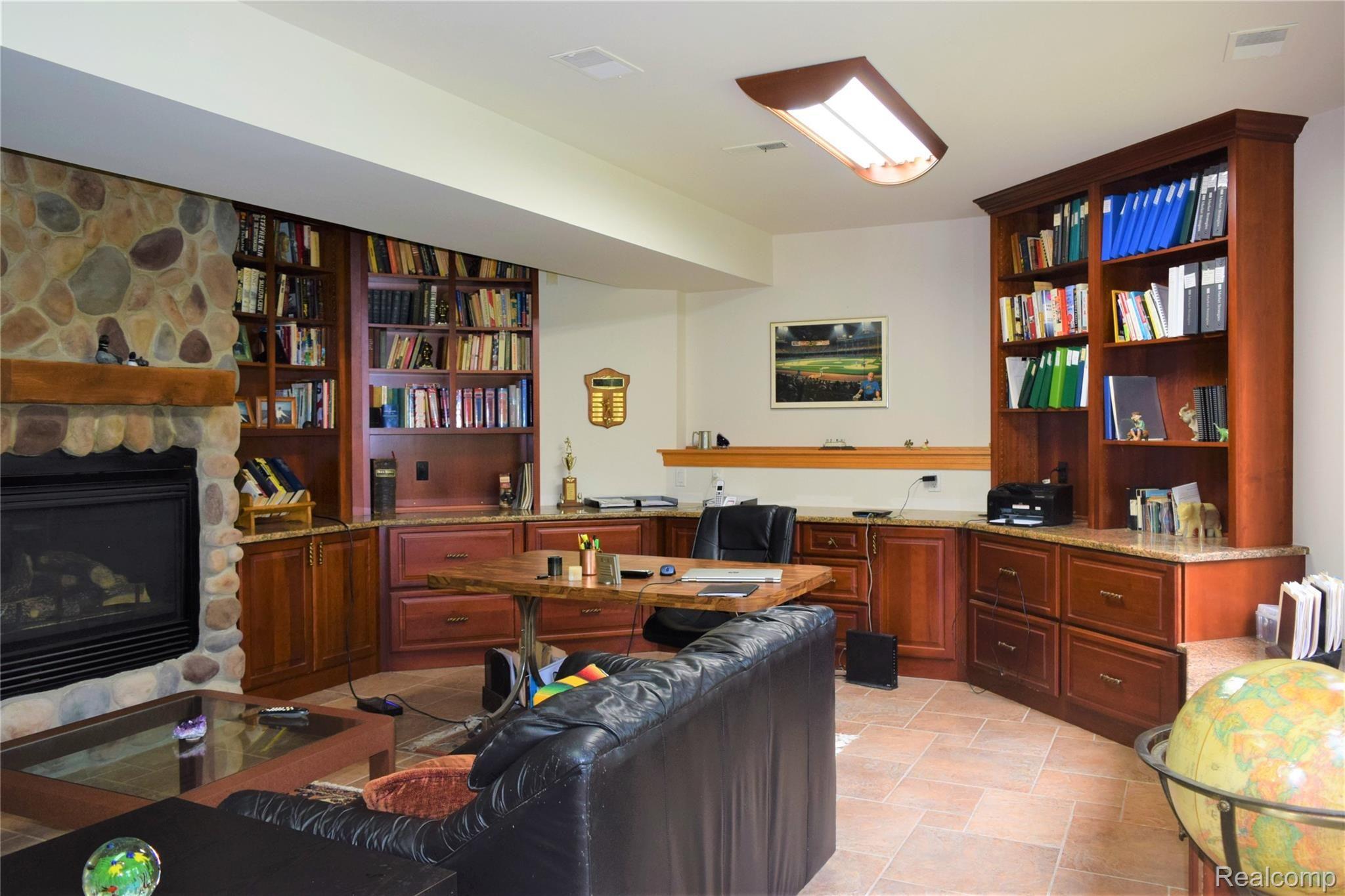 5514 Warren Road Ann Arbor, MI 48105 - Photo 41 of 58 DSC_0152.JPG