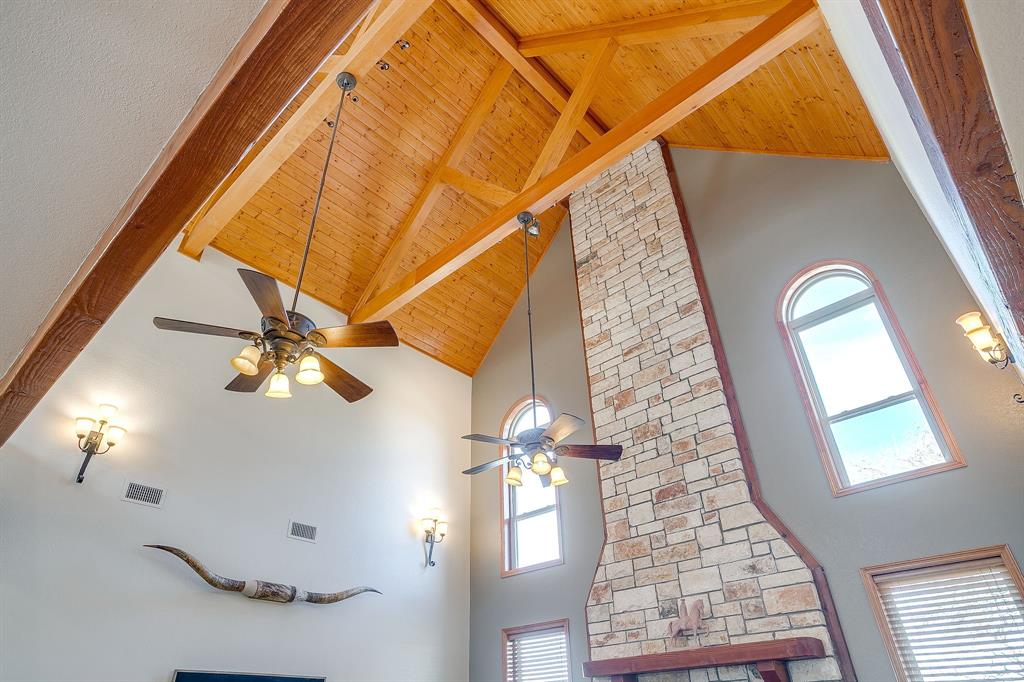 2608 Turkey Creek Road Mineral Wells, TX 76067 - Photo 7 of 39 a view of a livingroom with a ceiling fan