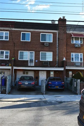 a car parked in front of a building