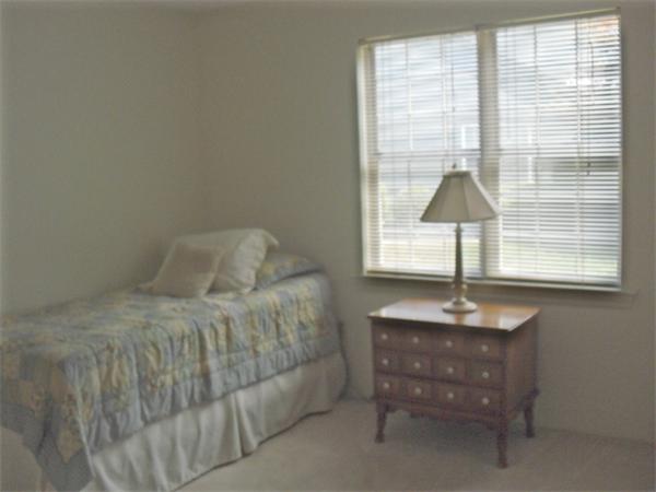 505 Ridgefield Circle, Unit A Clinton, MA 01510 - Photo 9 of 11 Gallery Image 9