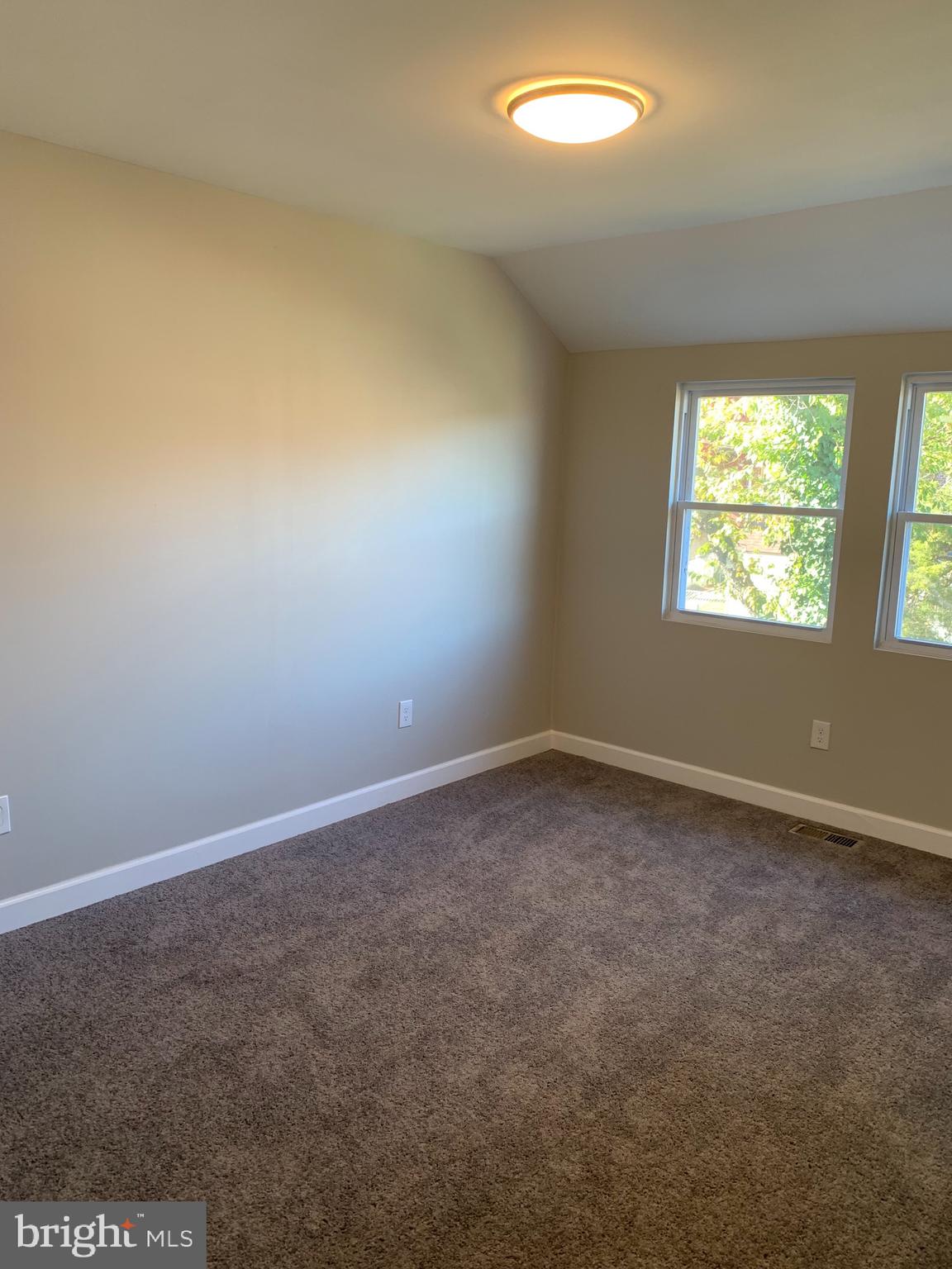 1306 Pentwood Road Baltimore, MD 21239 - Photo 15 of 45