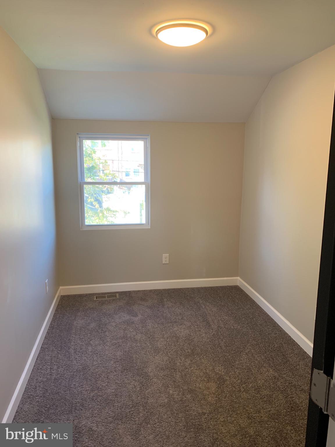 1306 Pentwood Road Baltimore, MD 21239 - Photo 16 of 45