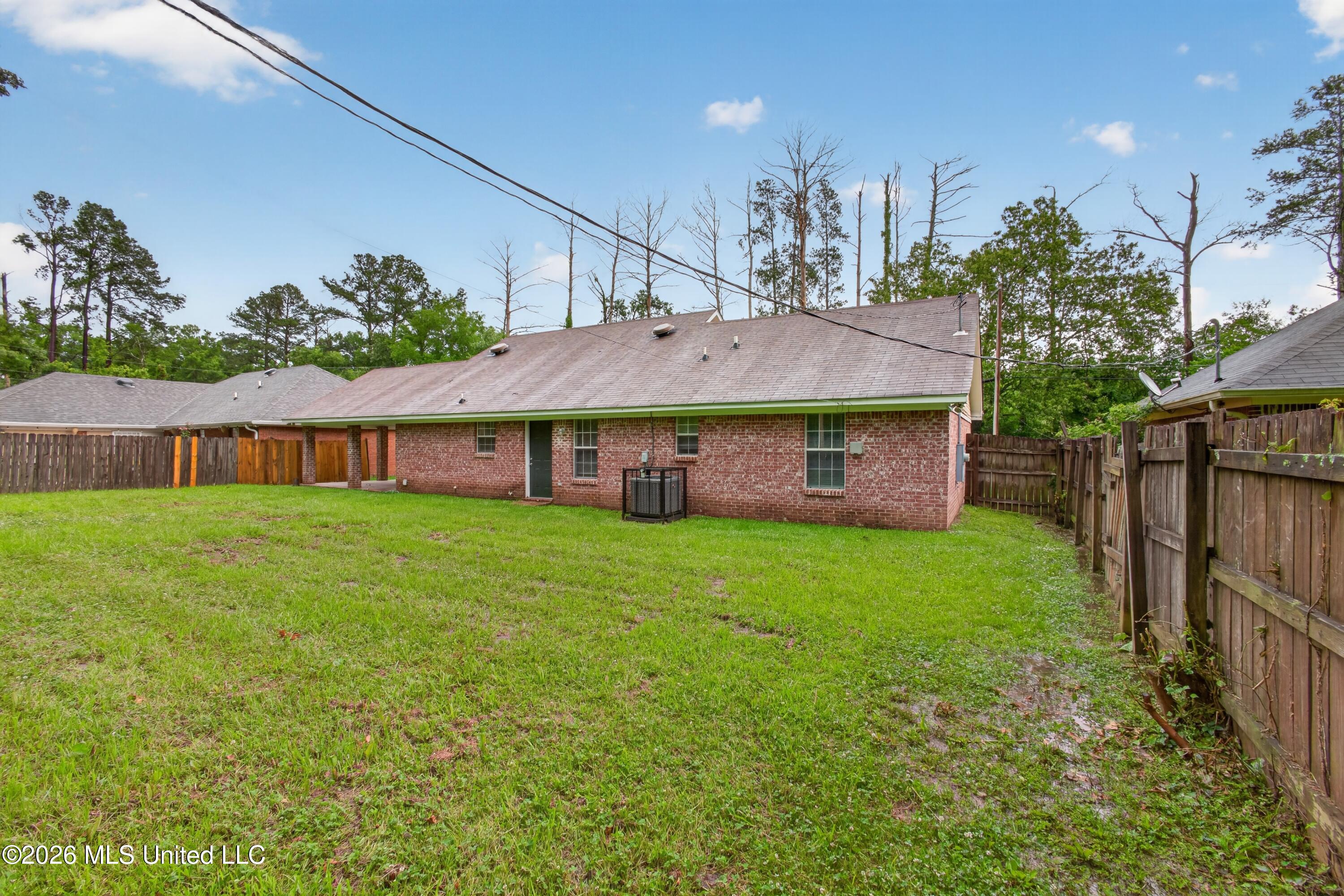 4003 West Lake Road Jackson, MS 39212 - Photo 6 of 38 06_4003_W_Lake_Rd-Exterior-5543