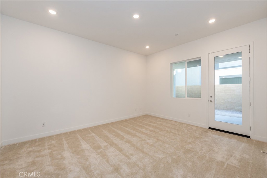160 Sentosa Irvine, CA 92618 - Photo 18 of 29