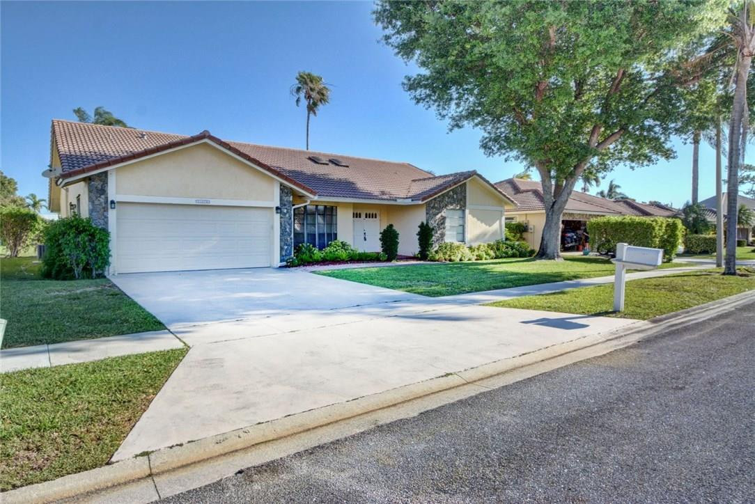 21076 Madria Circle Boca Raton, FL 33433 - Photo 8 of 46 Photo 8