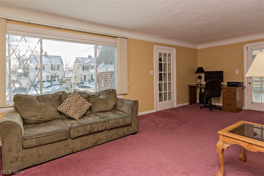 1244 Winston Road Cleveland, OH 44121 - Photo 10 of 35