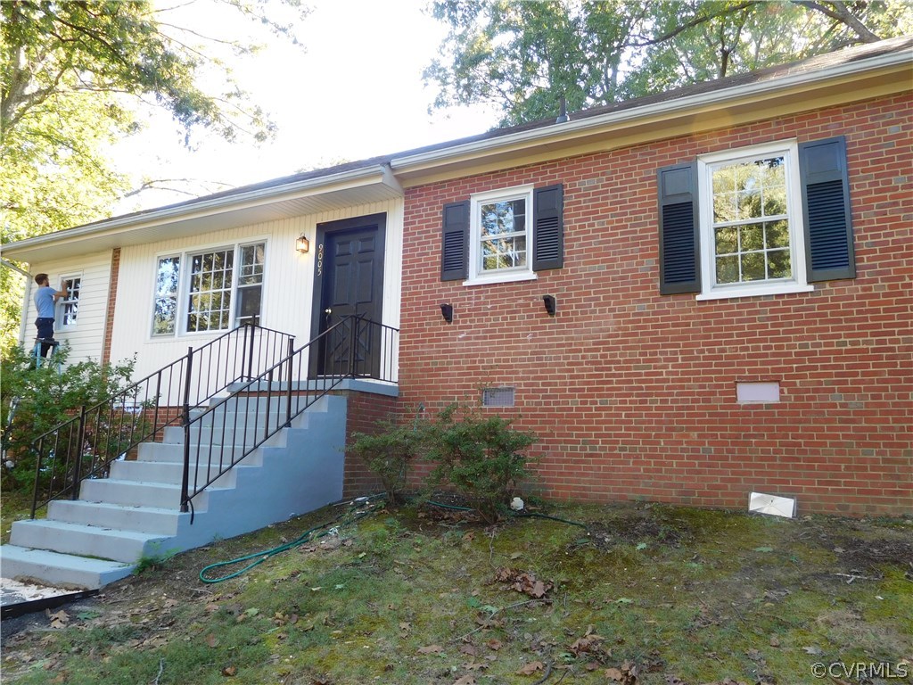 9005 Mapleton Road Richmond, VA 23229 - Photo 1 of 10 Front of house