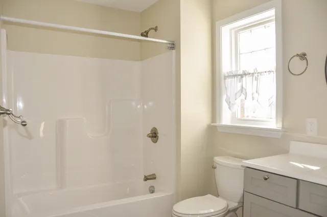 $429,900 | 18 Violet Drive, Unit 18, Farmingdale, ME 04344