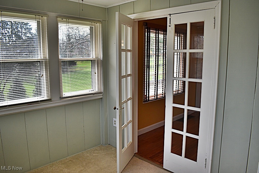 17600 Egbert Road Bedford, OH 44146 - Photo 18 of 49 Sun Room with French Doors for privacy...